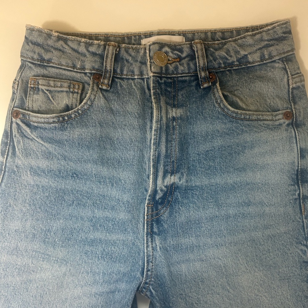 Zara High Rise Blue Jeans with Vintage Wash